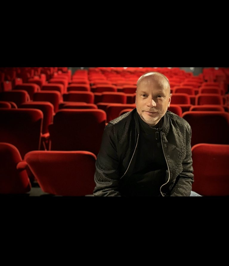 « Toc Toc » : Pascal Grégoire, le métronome comique qui fait mouche